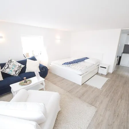 Perfect Near Opera Apartment
